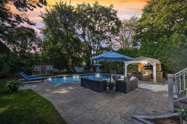 $3,000,000 | 194 Lindbergh Avenue, Needham, MA 02494