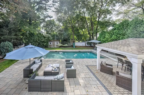 $3,000,000 | 194 Lindbergh Avenue, Needham, MA 02494