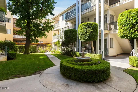 $649,000 | 1233 North Columbus Avenue, Unit 3A, Glendale, CA 91202