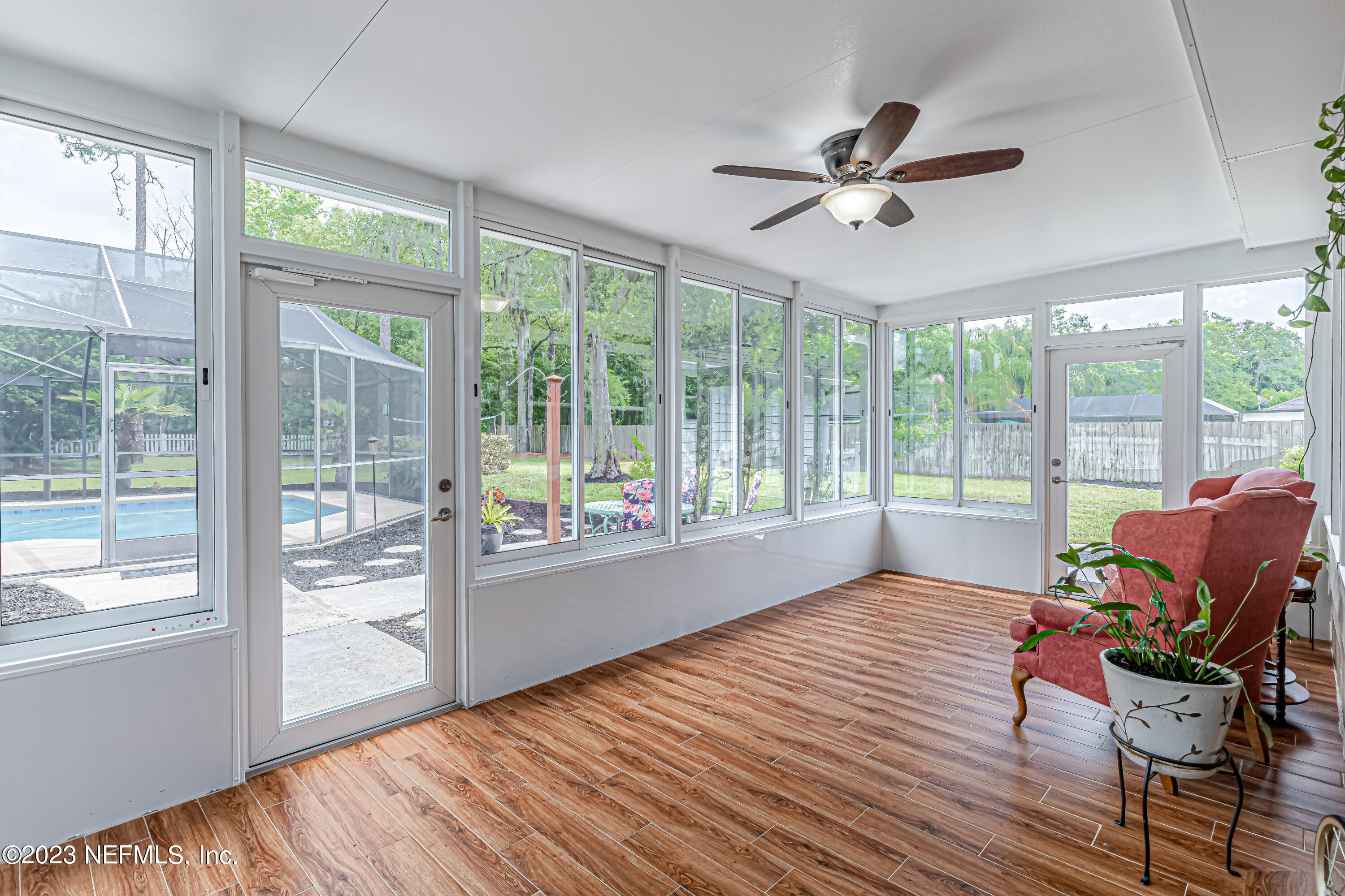 520 Roberts Road St. Johns, FL 32259 - Photo 45 of 81 a living room with furniture and a large window