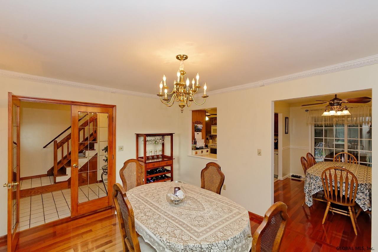 98 Putnam Road Rotterdam, NY 12306 - Photo 13 of 30 Family Room Used As 2nd DR