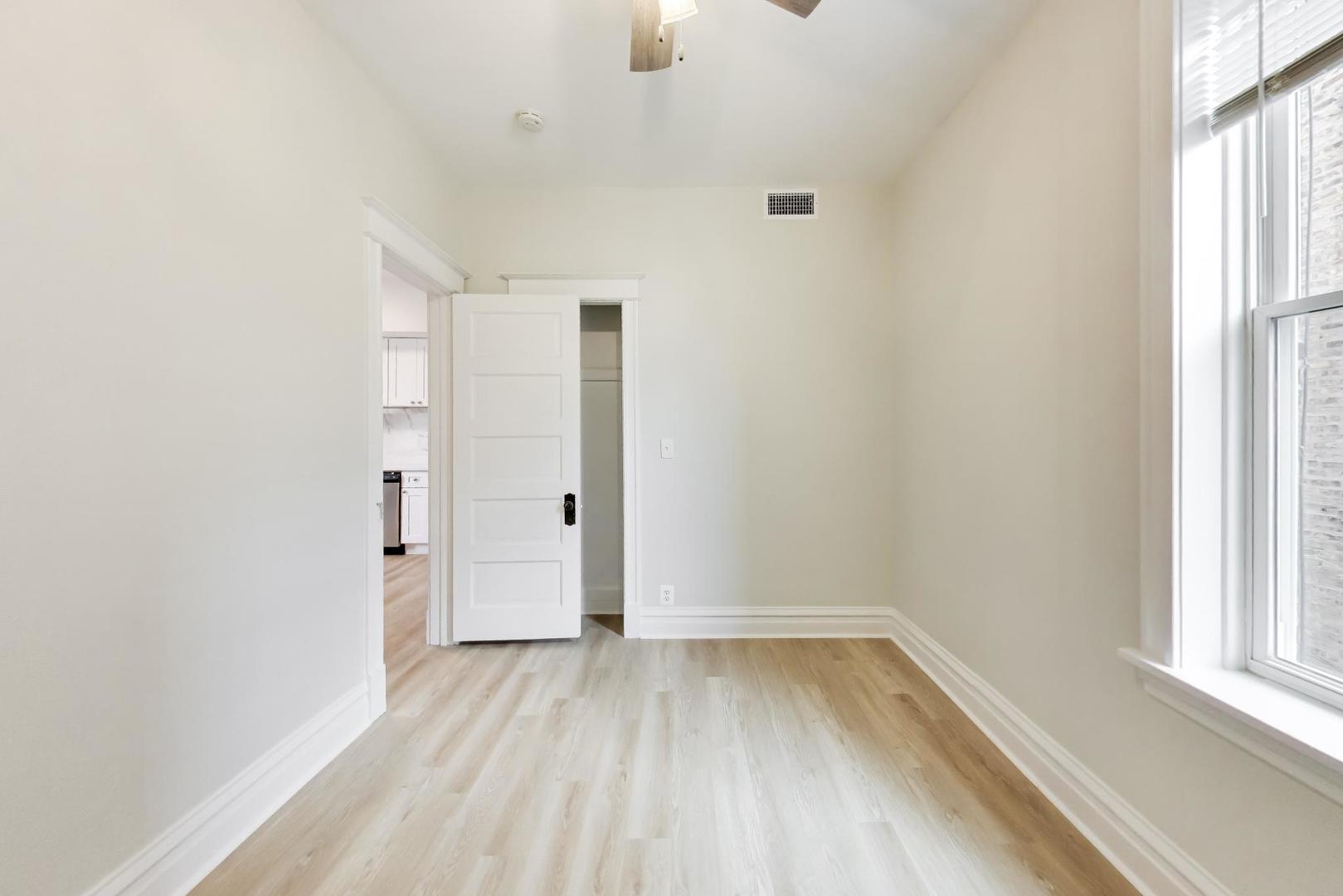 1646 West Byron Street, Unit 2F Chicago, IL 60613 - Photo 20 of 23