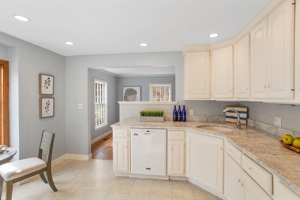 12 Edmonds Road Concord, MA 01742 - Photo 15 of 32