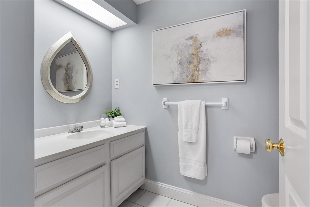 12 Edmonds Road Concord, MA 01742 - Photo 18 of 32