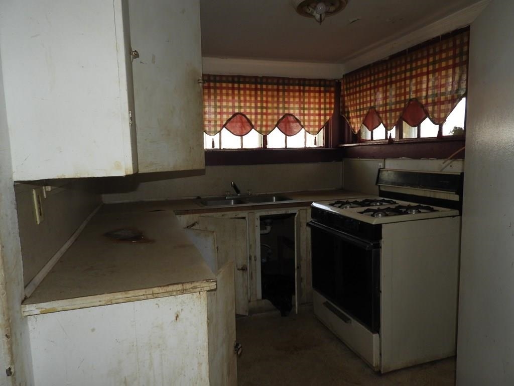 103 Walnut Street Gaffney, SC 29340 - Photo 2 of 12