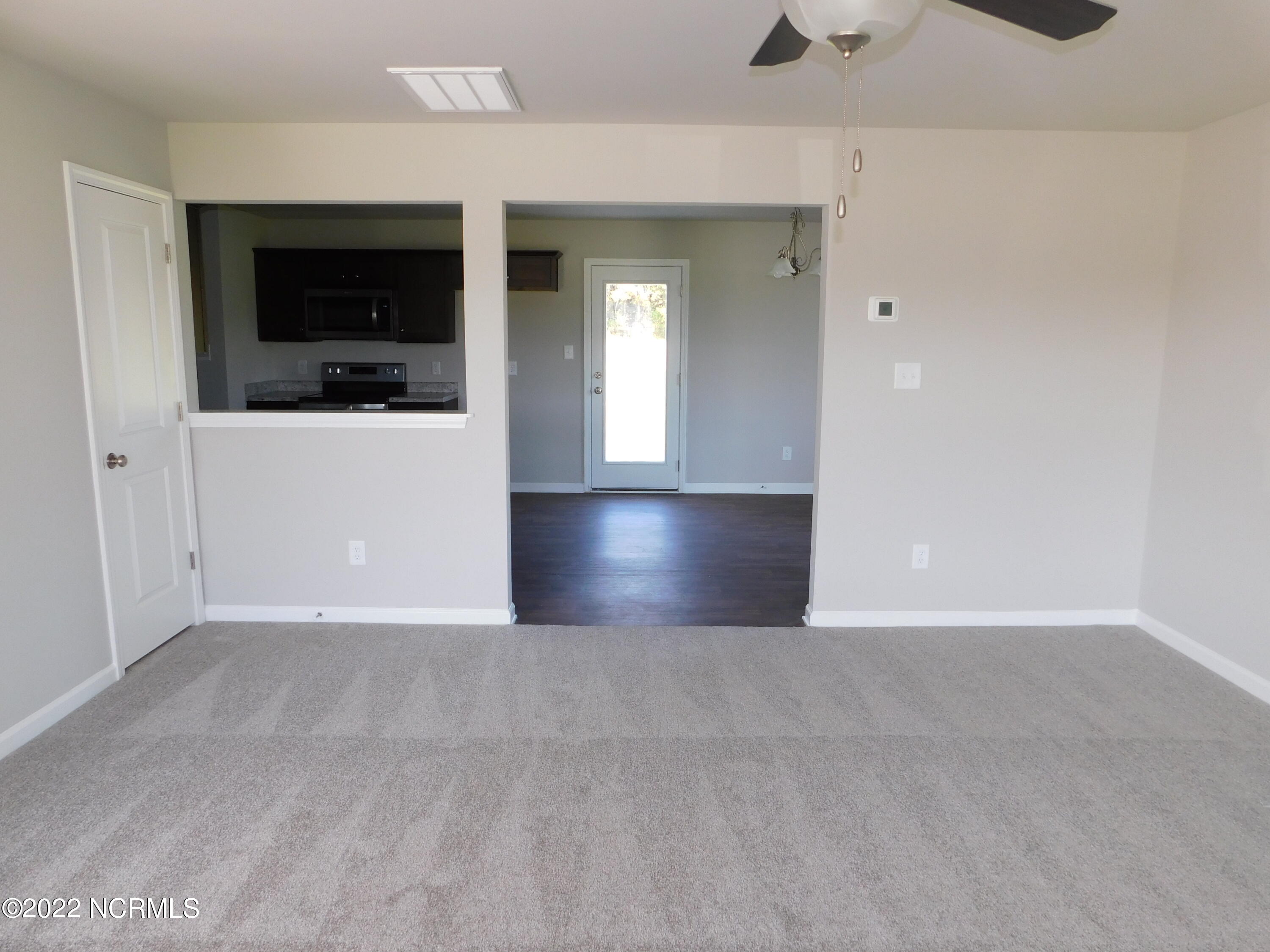 4125 Nahunta Road Pikeville, NC 27863 - Photo 7 of 22 Family Room