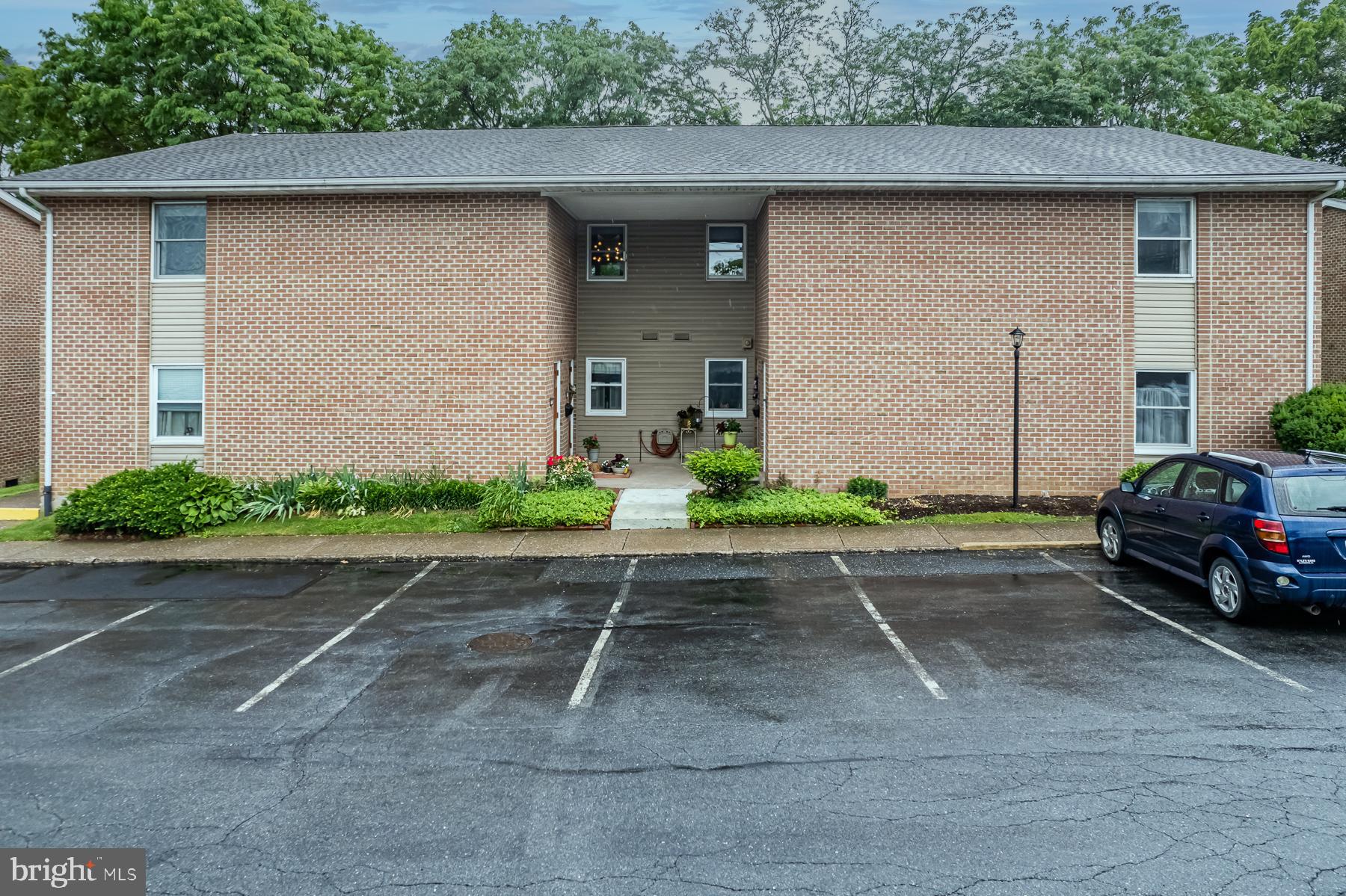 257 Spring Street Bethlehem, PA 18018 - Photo 3 of 39 Gallery Image 3