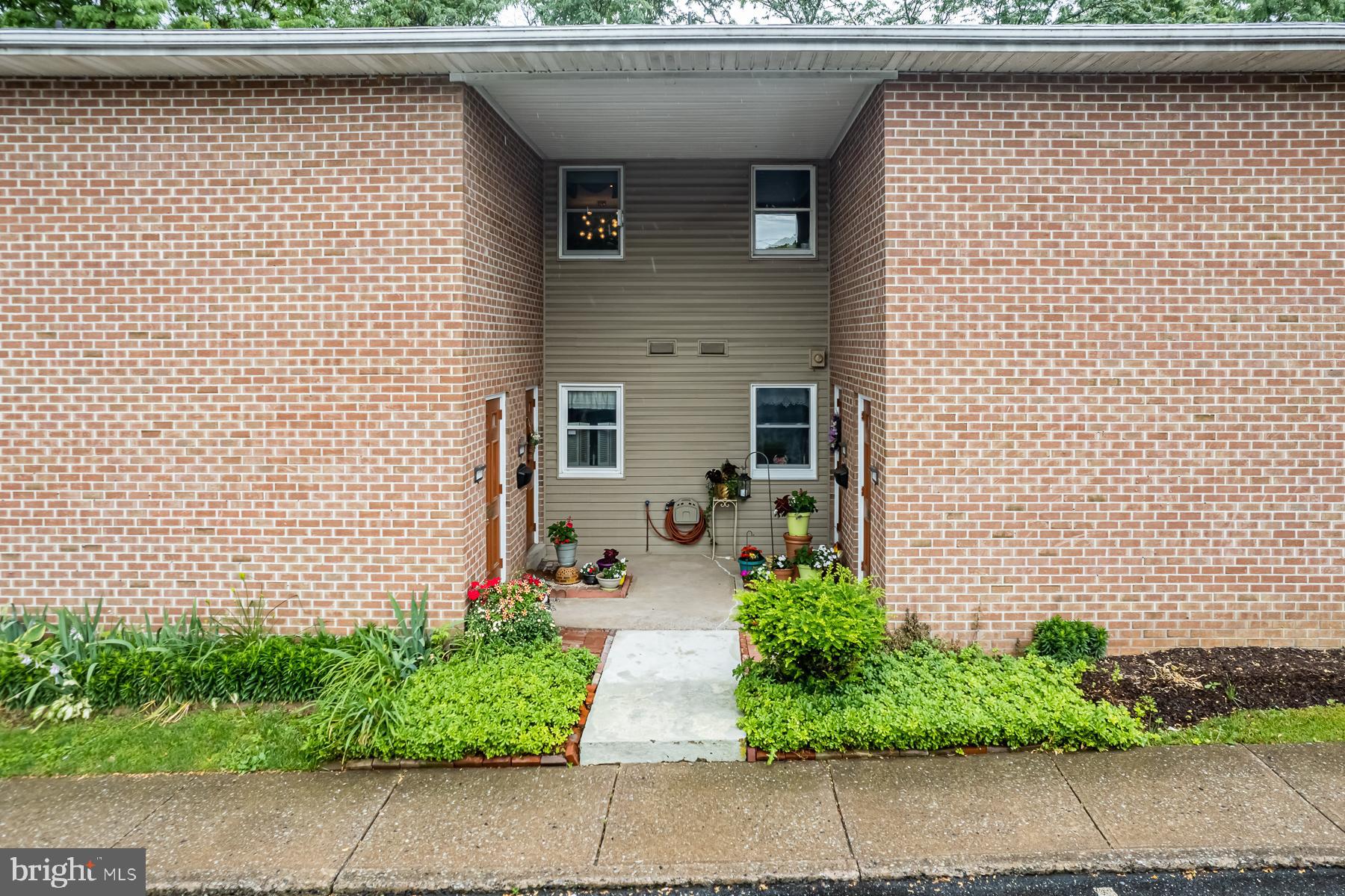 257 Spring Street Bethlehem, PA 18018 - Photo 4 of 39 Gallery Image 4