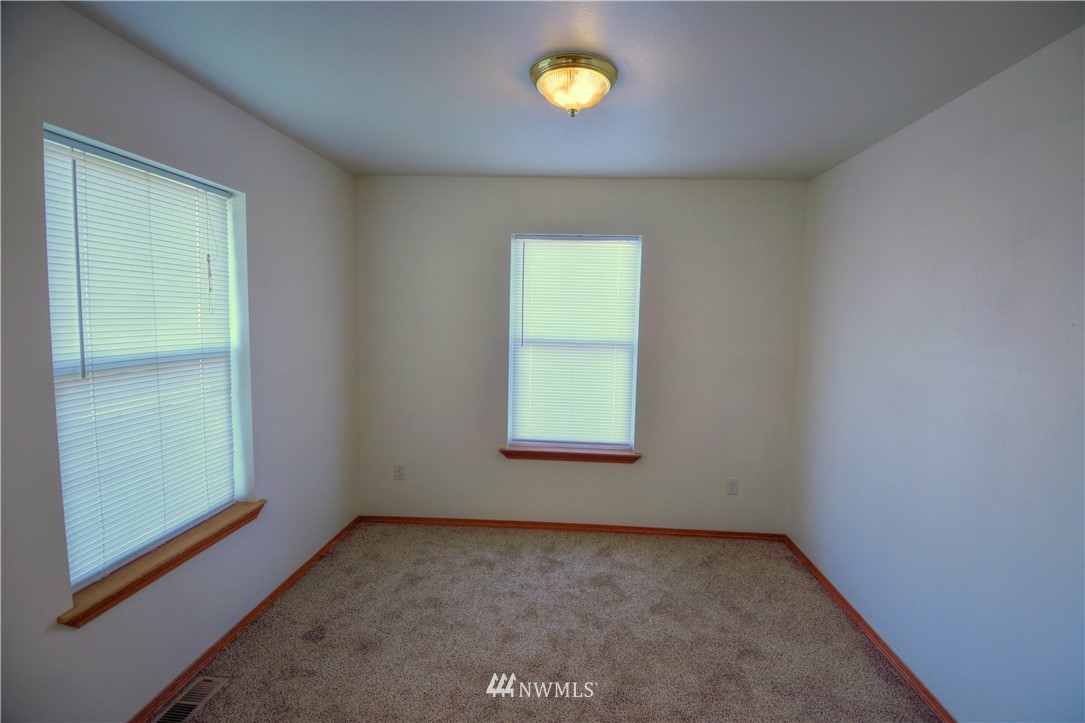 6543 198th Way Southwest Rochester, WA 98579 - Photo 3 of 25