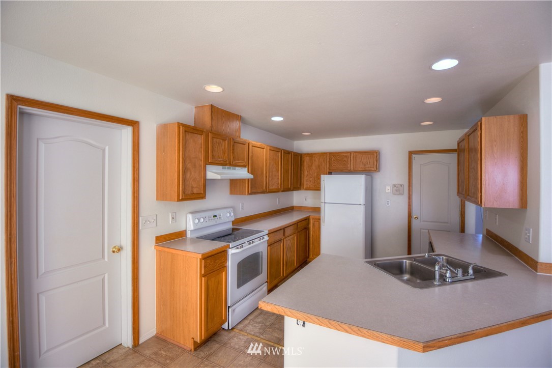 6543 198th Way Southwest Rochester, WA 98579 - Photo 8 of 25