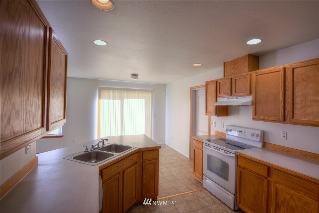 6543 198th Way Southwest Rochester, WA 98579 - Photo 10 of 25