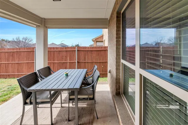 $399,900 | 629 Fox View Drive, Fort Worth, TX 76131