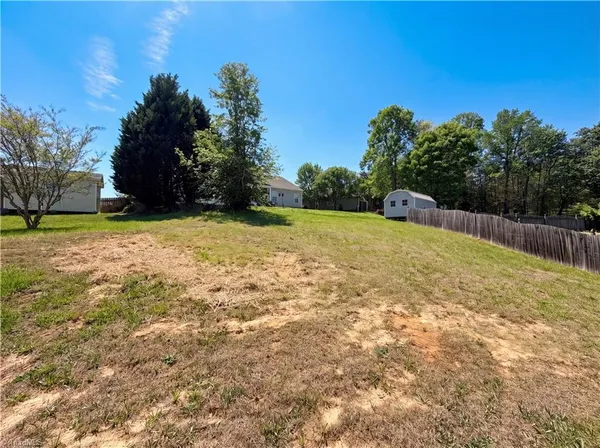 $348,000 | 411 Quick Silver Drive, Winston-Salem, NC 27127