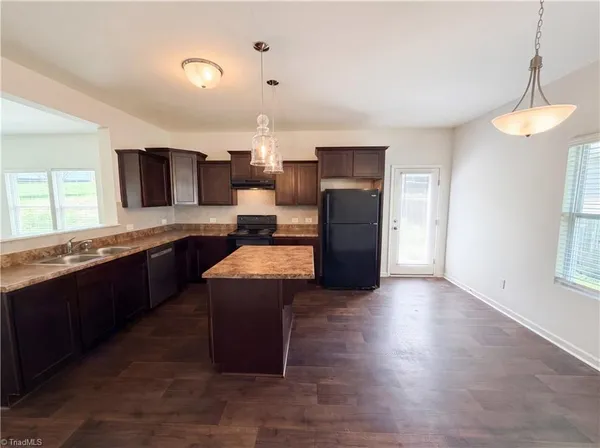 $348,000 | 411 Quick Silver Drive, Winston-Salem, NC 27127