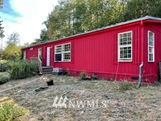 6217 East Grapeview Loop Road Allyn, WA 98524 - Photo 2 of 32 Gallery Image 2