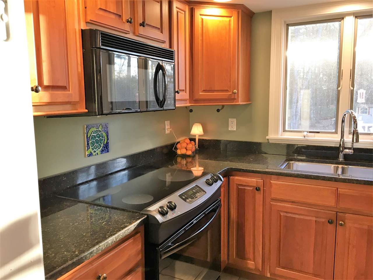 171 Old Dover Road Rochester, NH 03867 - Photo 4 of 38