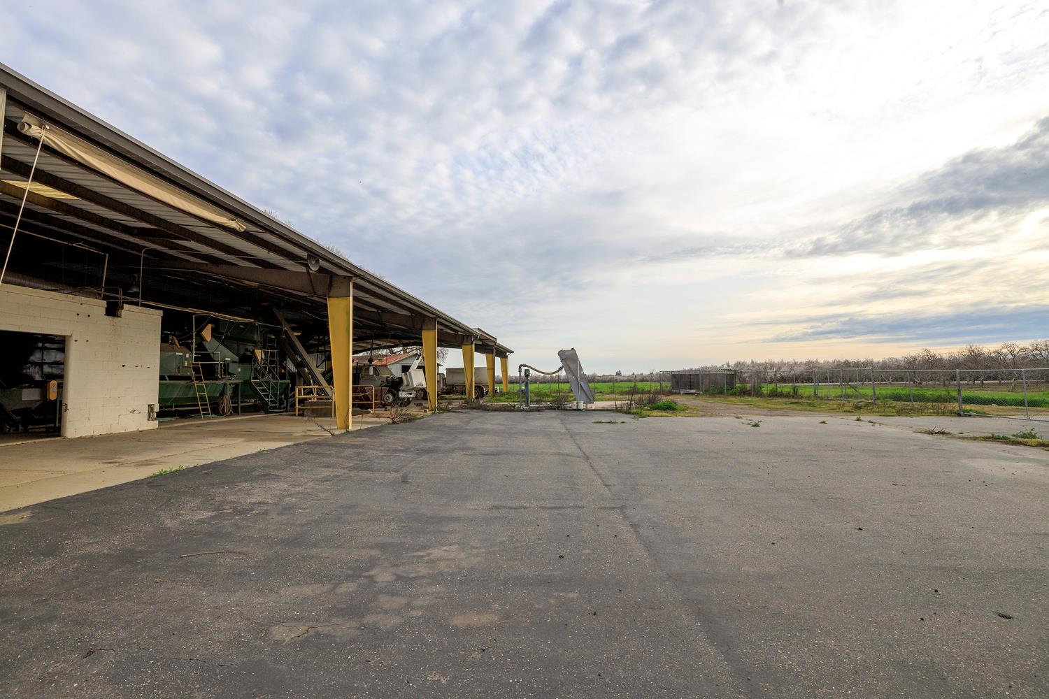 618 Wellsford Road Modesto, CA 95357 - Photo 24 of 26 a view of an ocean & house