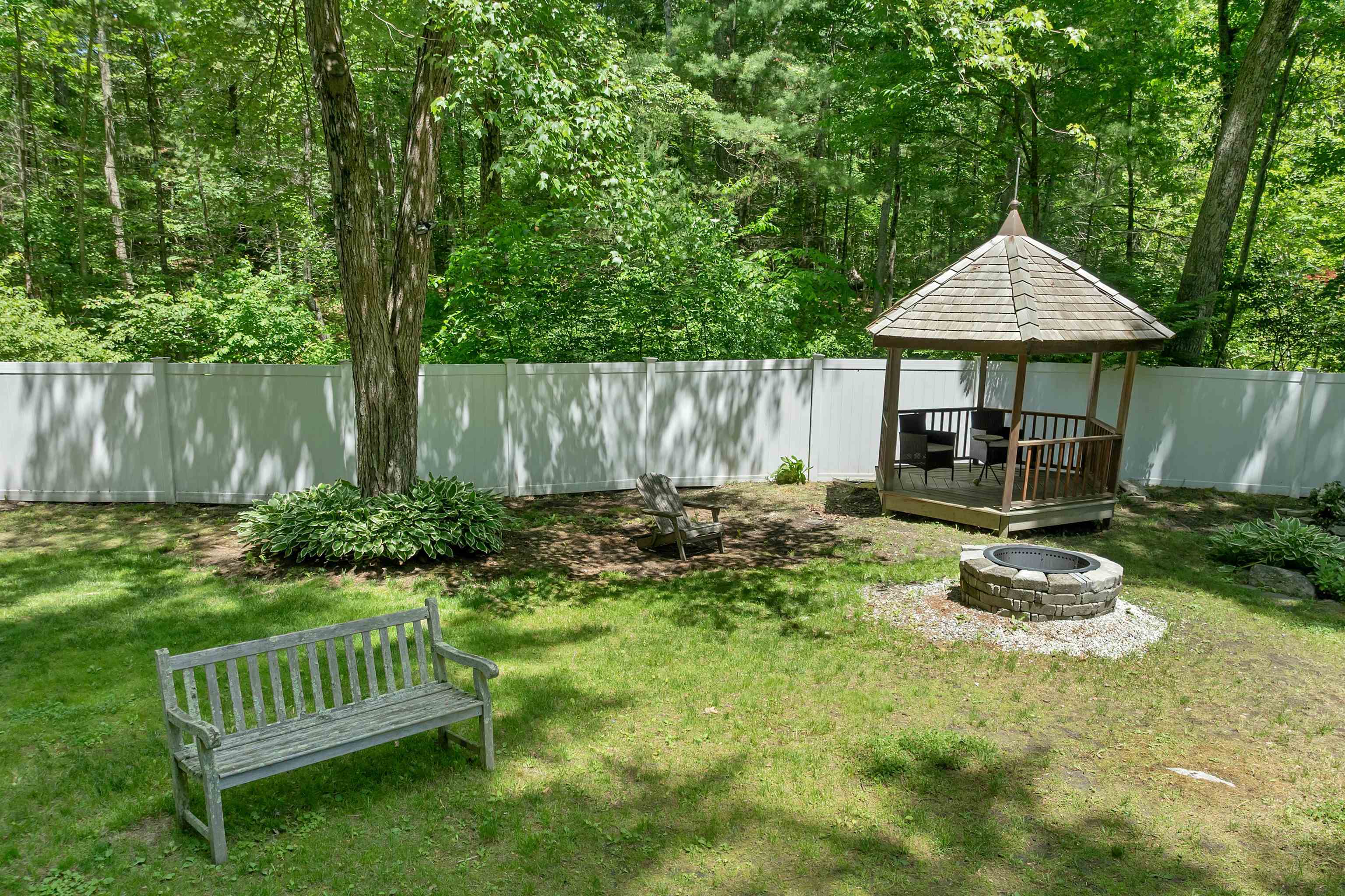 76 Marblehead Road Windham, NH 03087 - Photo 38 of 48