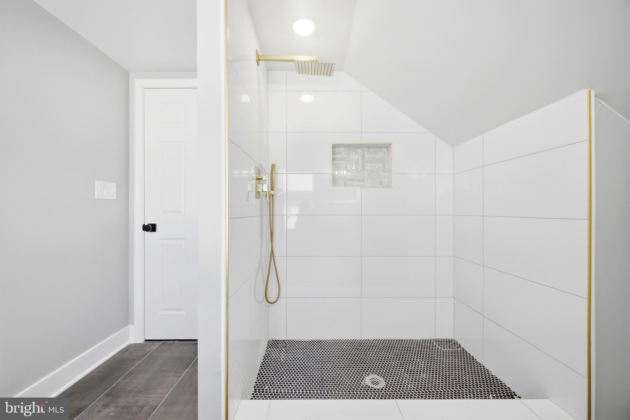 3170 Sykesville Road Westminster, MD 21157 - Photo 29 of 37 a bathroom with a shower