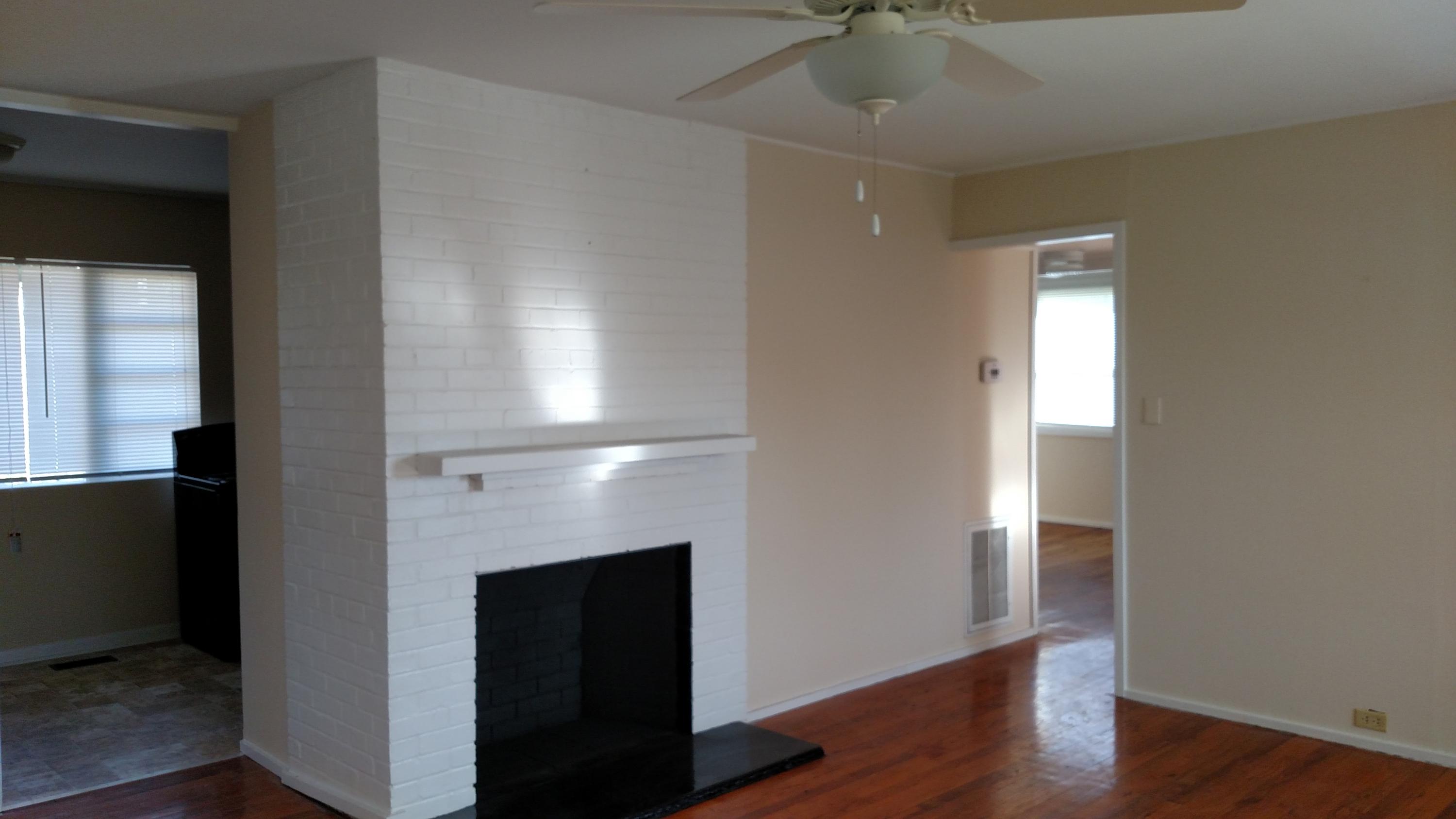 102 Utah Avenue Oak Ridge, TN 37830 - Photo 3 of 11 IMG_20151219_112204220