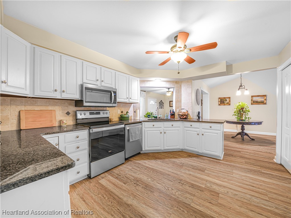 5342 Lime Road Sebring, FL 33875 - Photo 3 of 47 CHEF WORTHY KITCHEN