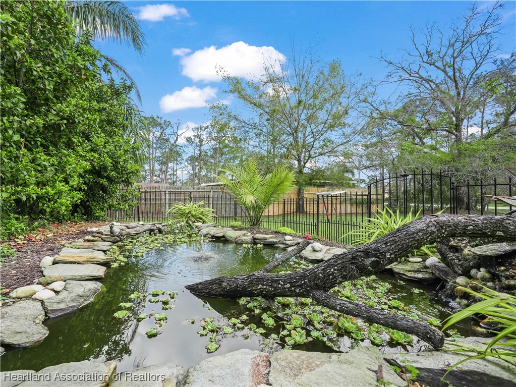 5342 Lime Road Sebring, FL 33875 - Photo 6 of 47 GOLDFISH POND - HUGE GOLDFISH SWIM HERE!