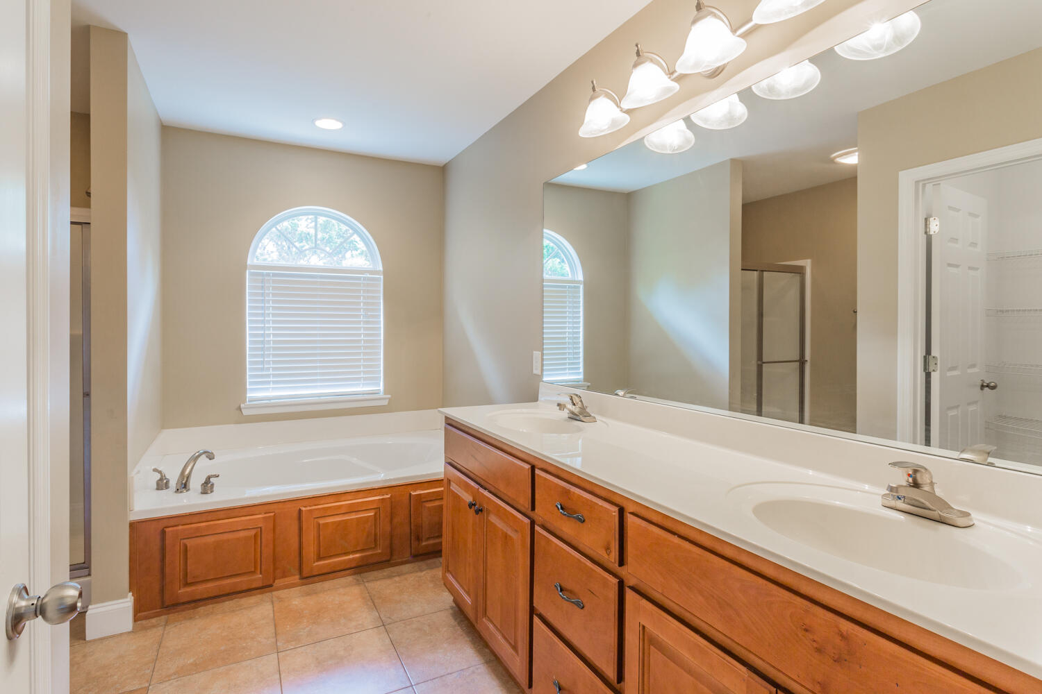 1902 Summit View Drive, Unit 180 Dalton, GA 30721 - Photo 21 of 37 1902 #180 N Summit HD-31