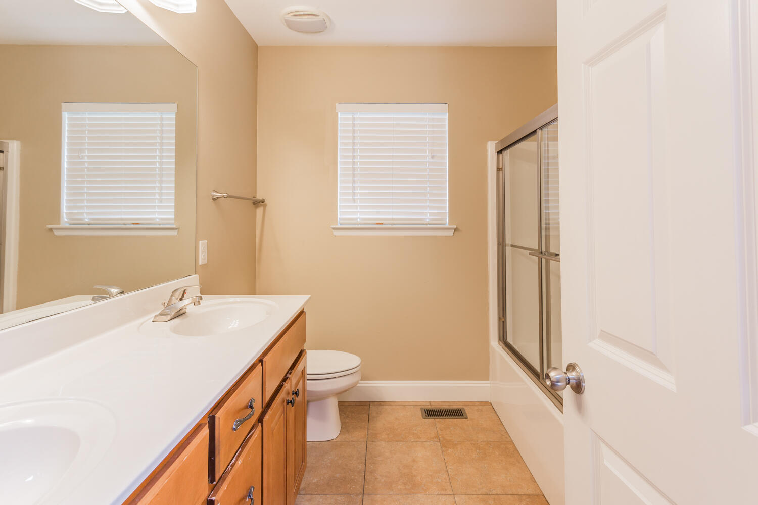 1902 Summit View Drive, Unit 180 Dalton, GA 30721 - Photo 25 of 37 1902 #180 N Summit HD-34