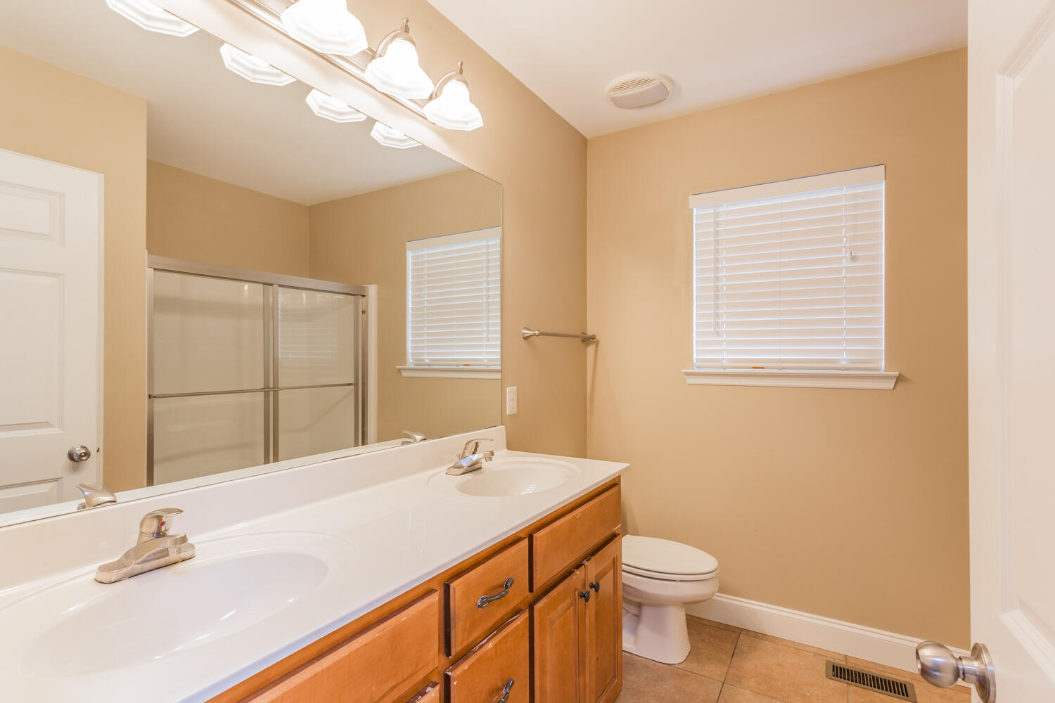 1902 Summit View Drive, Unit 180 Dalton, GA 30721 - Photo 27 of 37 1902 #180 N Summit HD-35