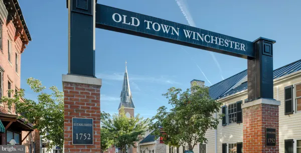 $2,950 | 109 Manasquan Way, Winchester, VA 22602