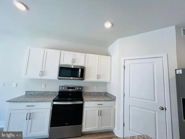 $2,950 | 109 Manasquan Way, Winchester, VA 22602