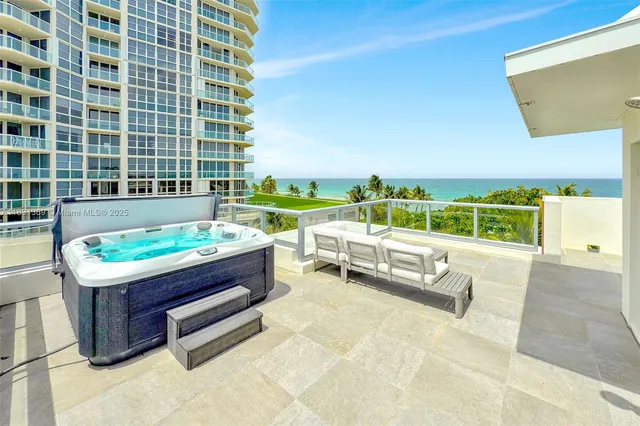 a view of a yard with palm trees