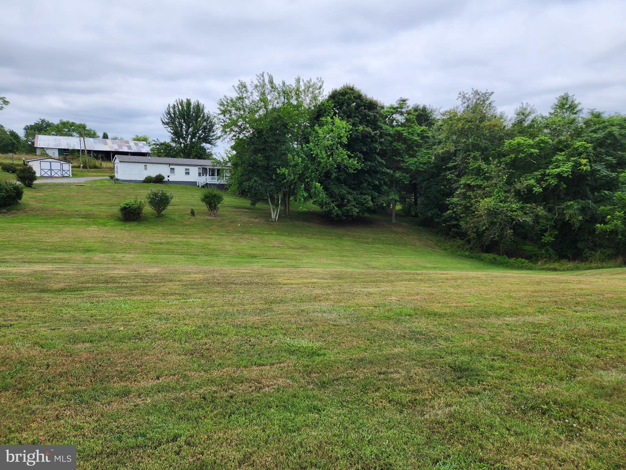 2461 Duckwall Road Berkeley Springs, WV 25411 - Photo 23 of 30 Front Yard