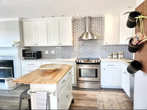 $4,100 | 166 Quincy Shore Drive, Unit 119, Quincy, MA 02171