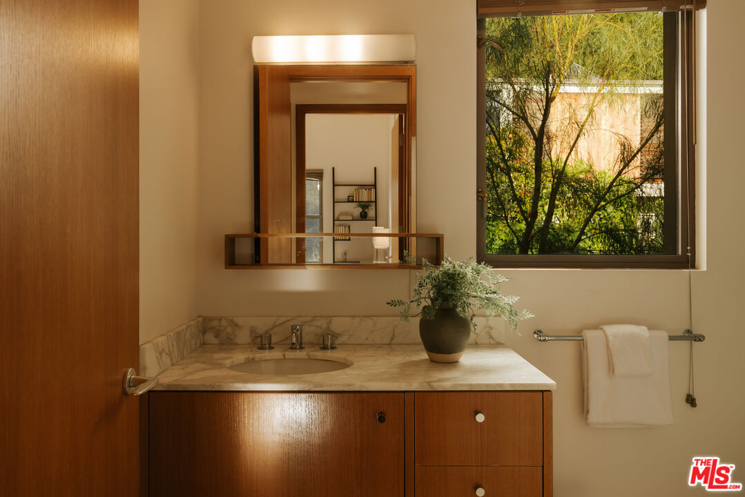43 Haldeman Road Santa Monica, CA 90402 - Photo 25 of 42
