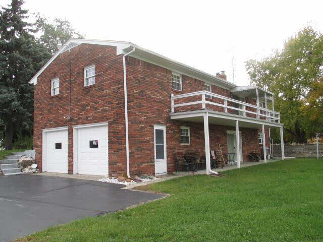 1640 West Erie Road Temperance, MI 48182 - Photo 3 of 15 20423818-2.JPG