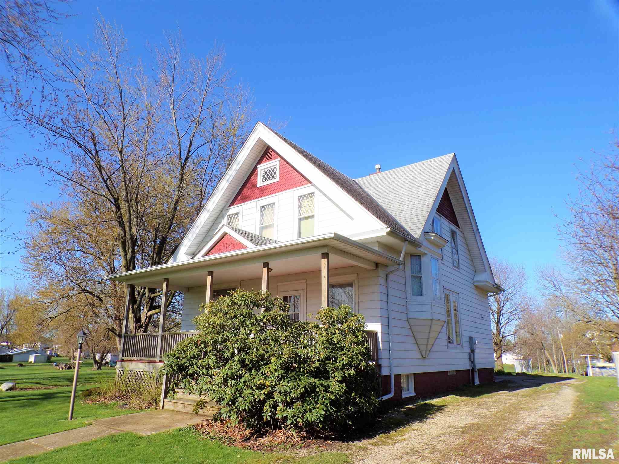 224 North Pilot Street Oneida, IL 61467 - Photo 2 of 45 Gallery Image 2
