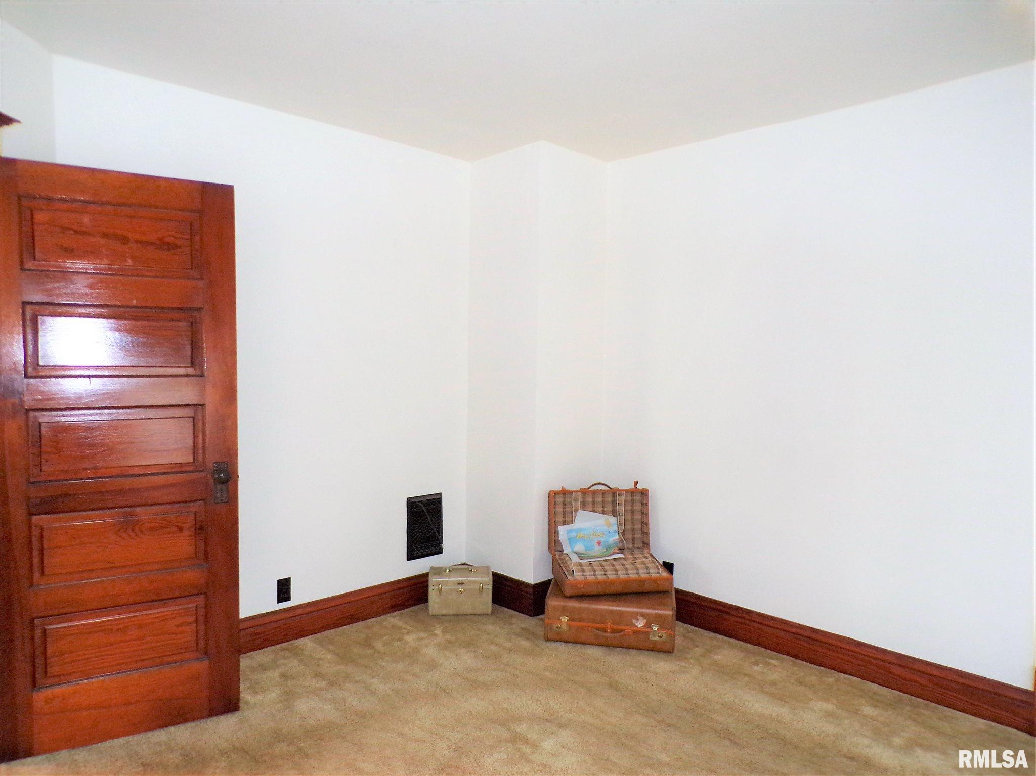 224 North Pilot Street Oneida, IL 61467 - Photo 31 of 45 Gallery Image 31