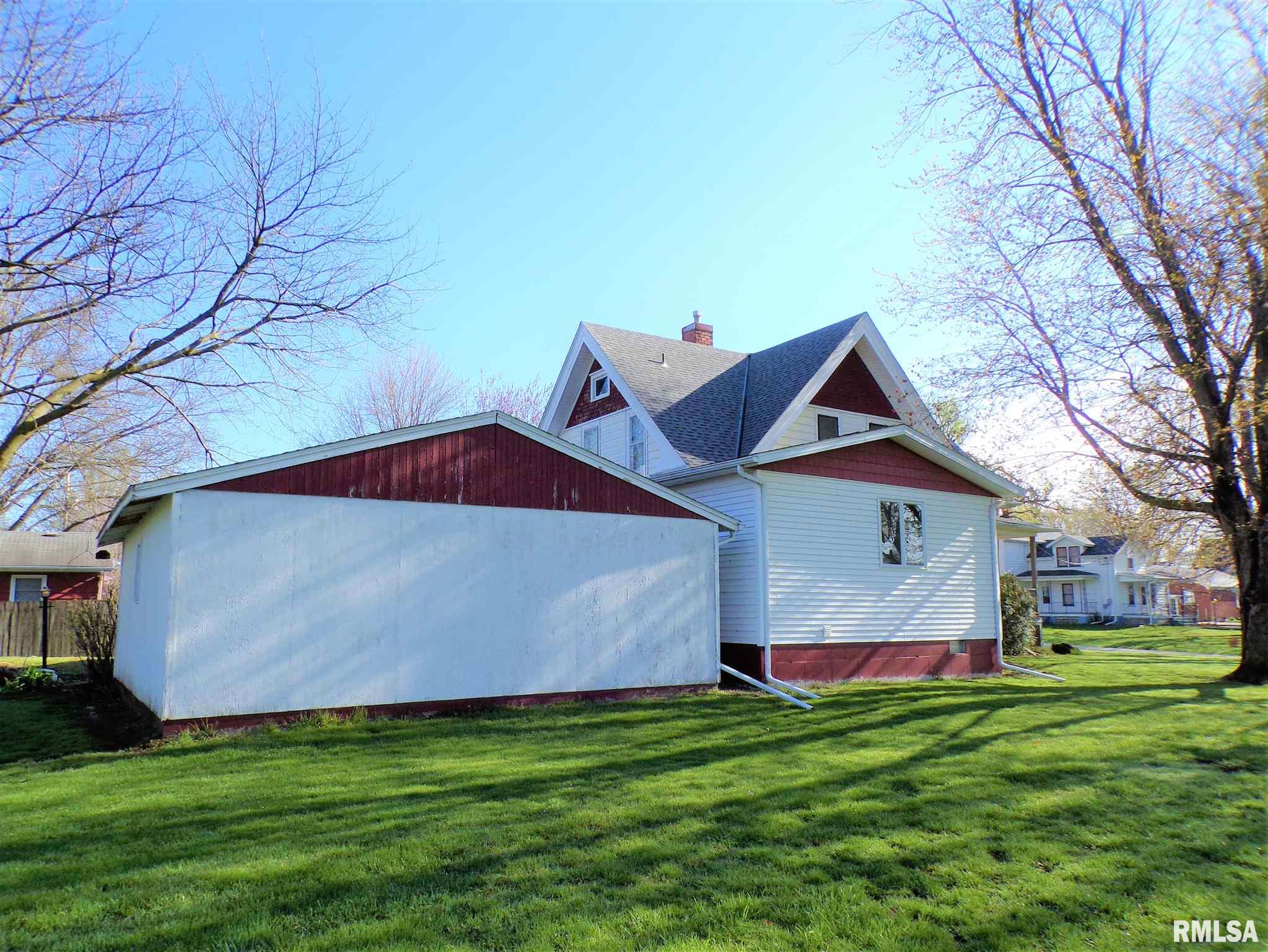 224 North Pilot Street Oneida, IL 61467 - Photo 6 of 45 Gallery Image 6