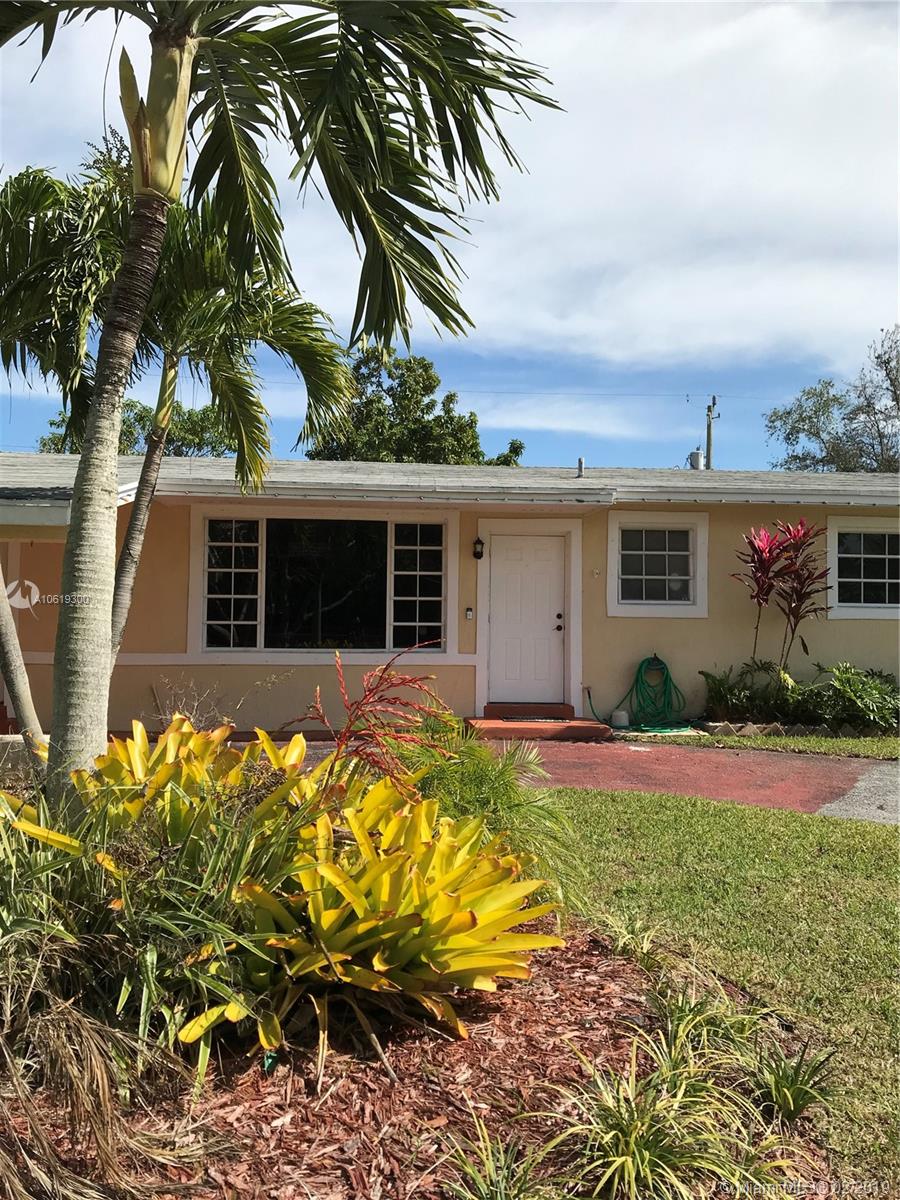 19521 Gulfstream Road Cutler Bay, FL 33157 - Photo 2 of 39