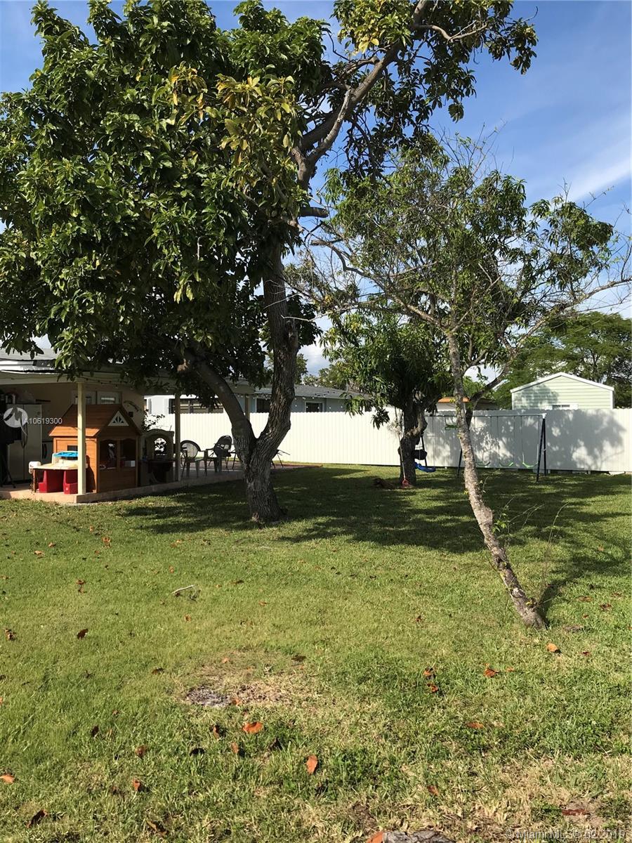 19521 Gulfstream Road Cutler Bay, FL 33157 - Photo 35 of 39