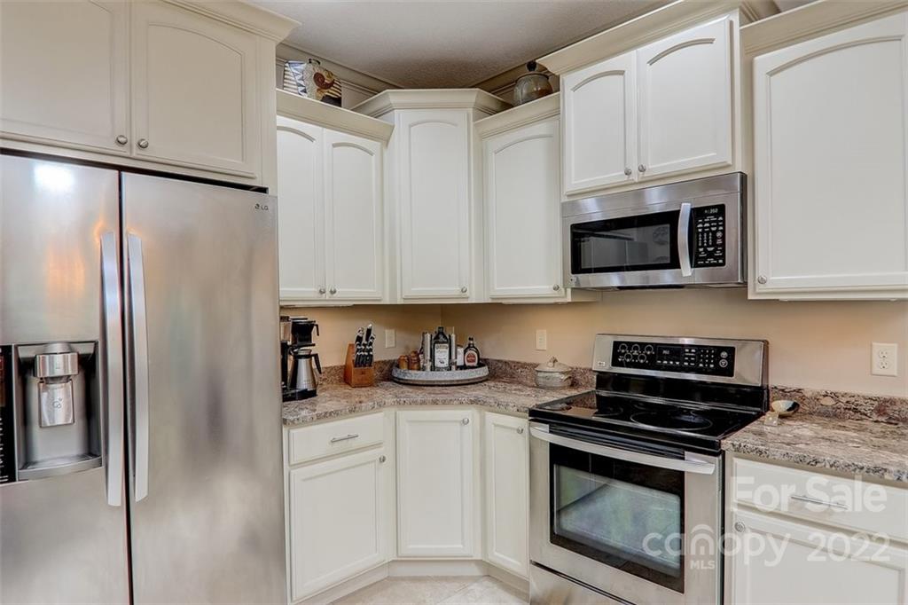 81 Homestead Ridge Weaverville, NC 28787 - Photo 13 of 43 Gallery Image 13