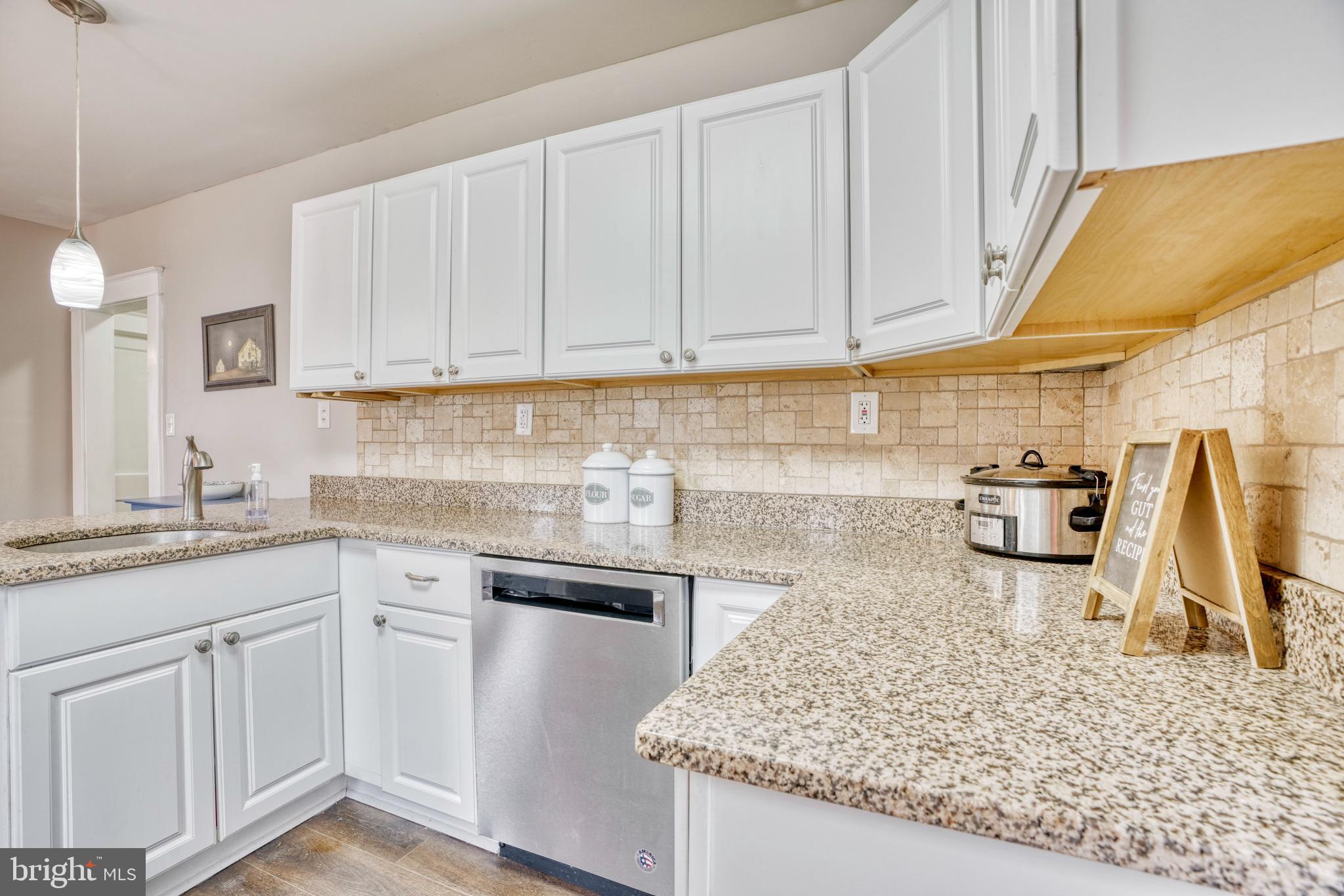 113 Riverside Road Baltimore, MD 21221 - Photo 11 of 37