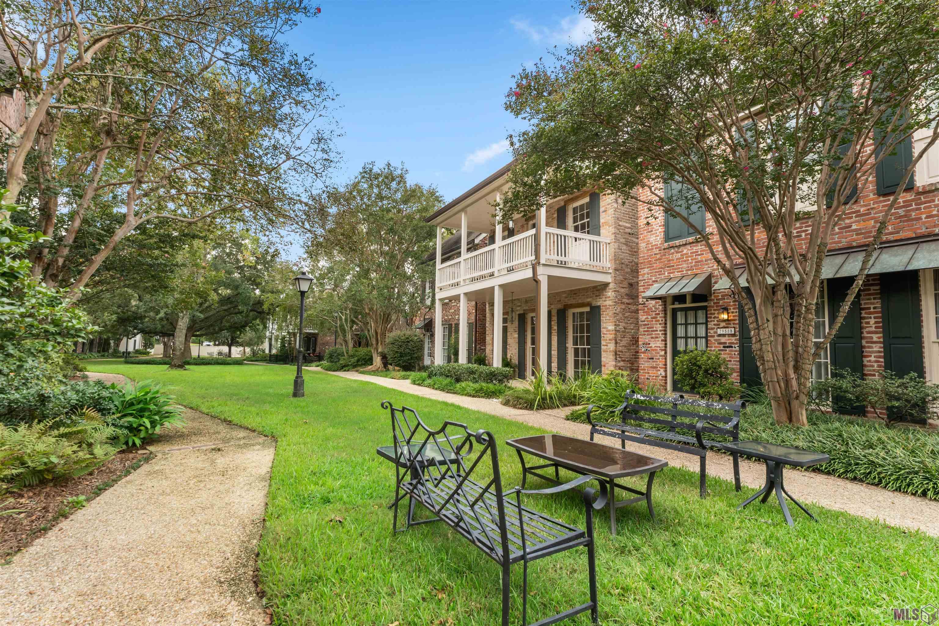 7958 Wrenwood Boulevard, Unit C Baton Rouge, LA 70809 - Photo 2 of 20 Facing beautiful greenbealt