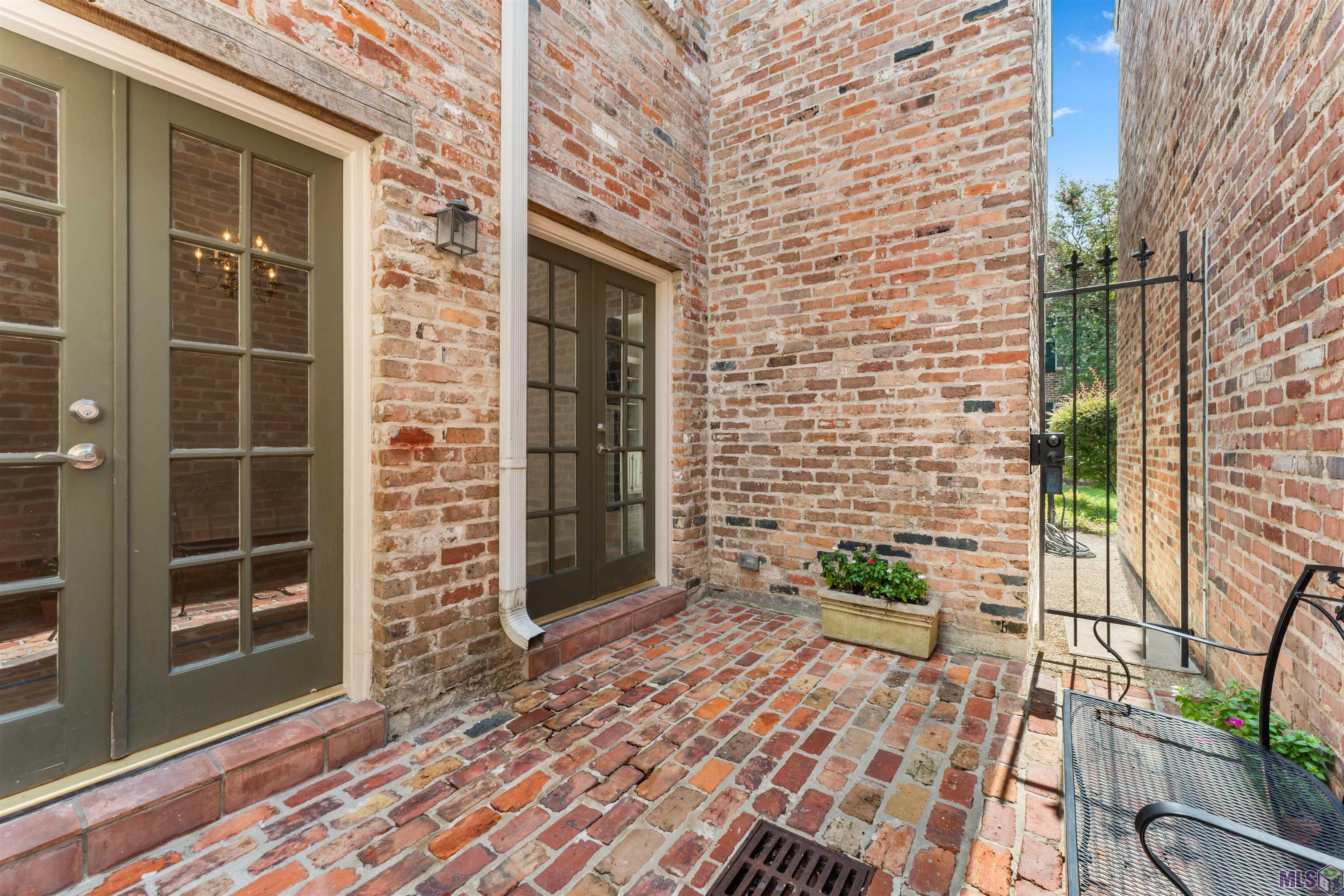 7958 Wrenwood Boulevard, Unit C Baton Rouge, LA 70809 - Photo 8 of 20 Patio