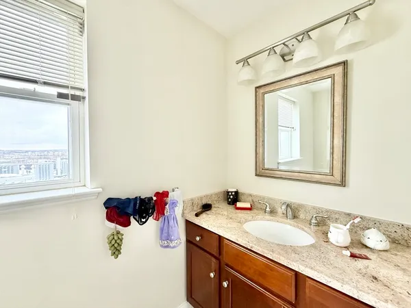 $3,200 | 120 Wyllis Avenue, Unit 409, Everett, MA 02149