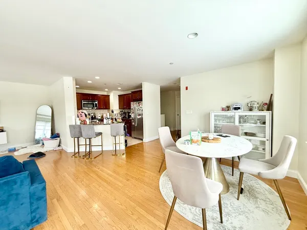 $3,200 | 120 Wyllis Avenue, Unit 409, Everett, MA 02149