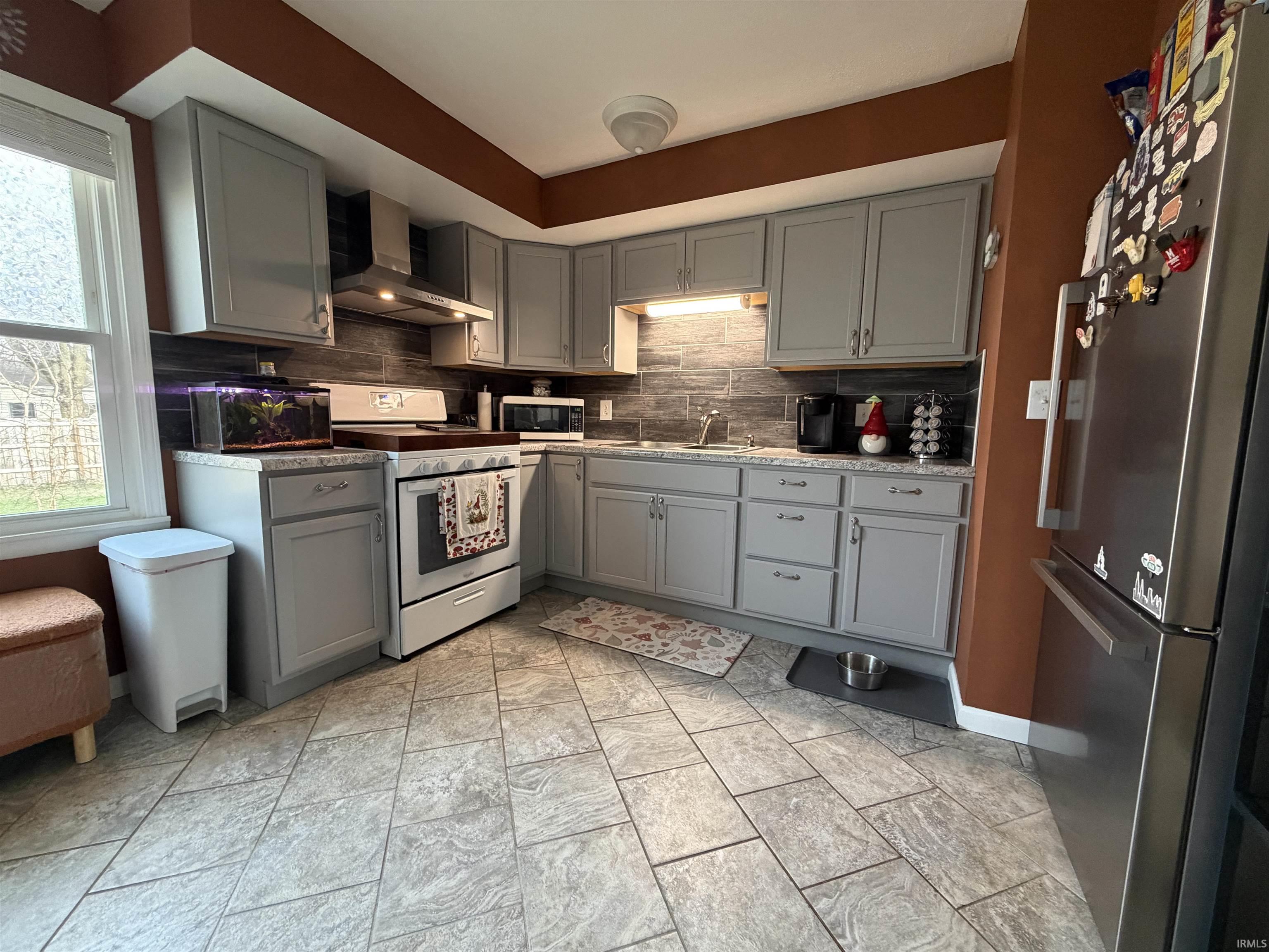 506 North Miller Avenue Marion, IN 46952 - Photo 5 of 13
