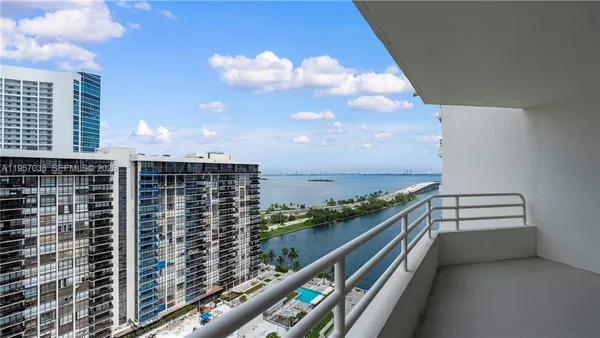 $4,397 | 555 Northeast 34th Street, Unit 2410, Miami, FL 33137