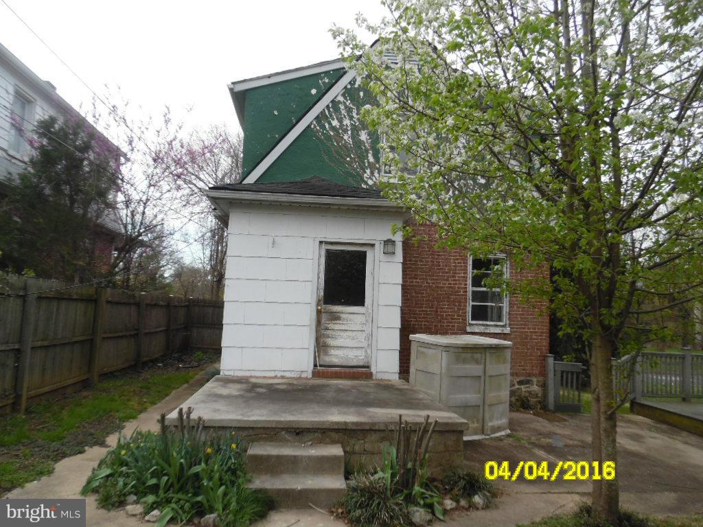 1318 Asbury Road Baltimore, MD 21209 - Photo 17 of 17 Exterior (Rear)